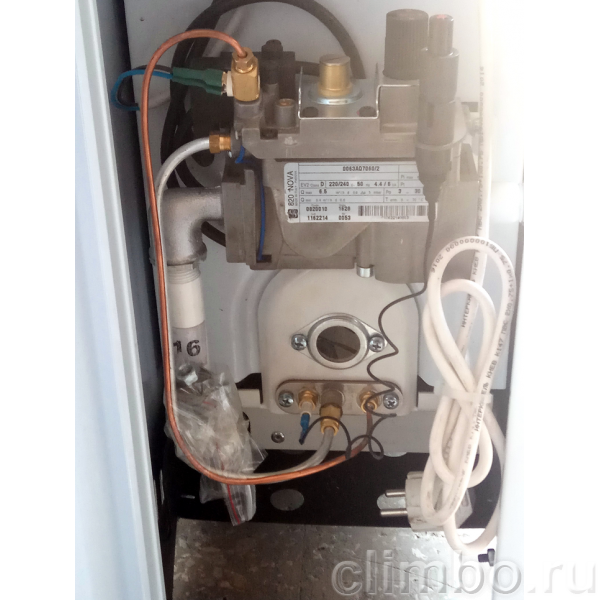 Напольный газовый котел АТЕМ Житомир Турбо КС-ГВ-040СН,  двухконтурный — фото товара
